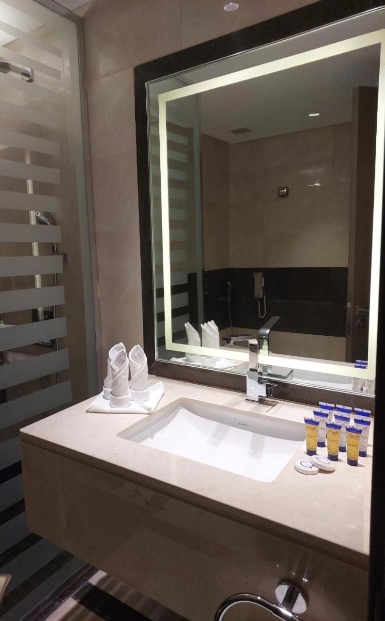 Valy Hotel Medina Bagian luar foto